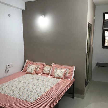 Prestige Guest House & Hostel บิลาสปูร์ ภายนอก รูปภาพ