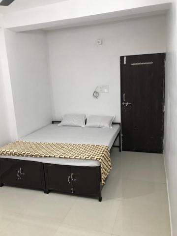 Prestige Guest House & Hostel บิลาสปูร์ ภายนอก รูปภาพ