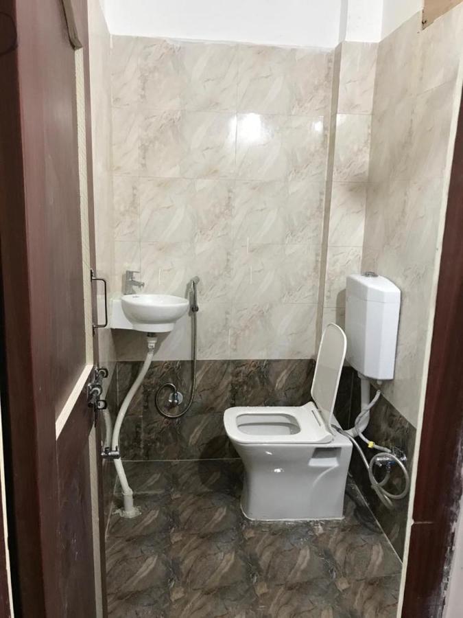 Prestige Guest House & Hostel บิลาสปูร์ ภายนอก รูปภาพ