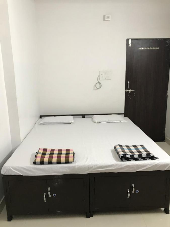 Prestige Guest House & Hostel บิลาสปูร์ ภายนอก รูปภาพ