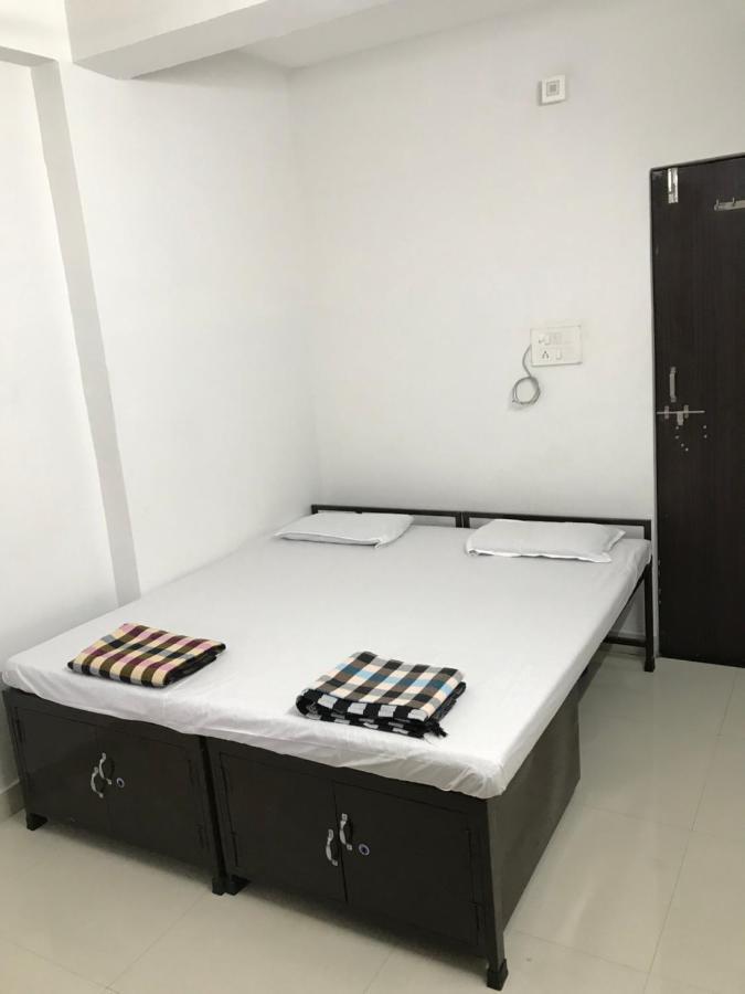 Prestige Guest House & Hostel บิลาสปูร์ ภายนอก รูปภาพ