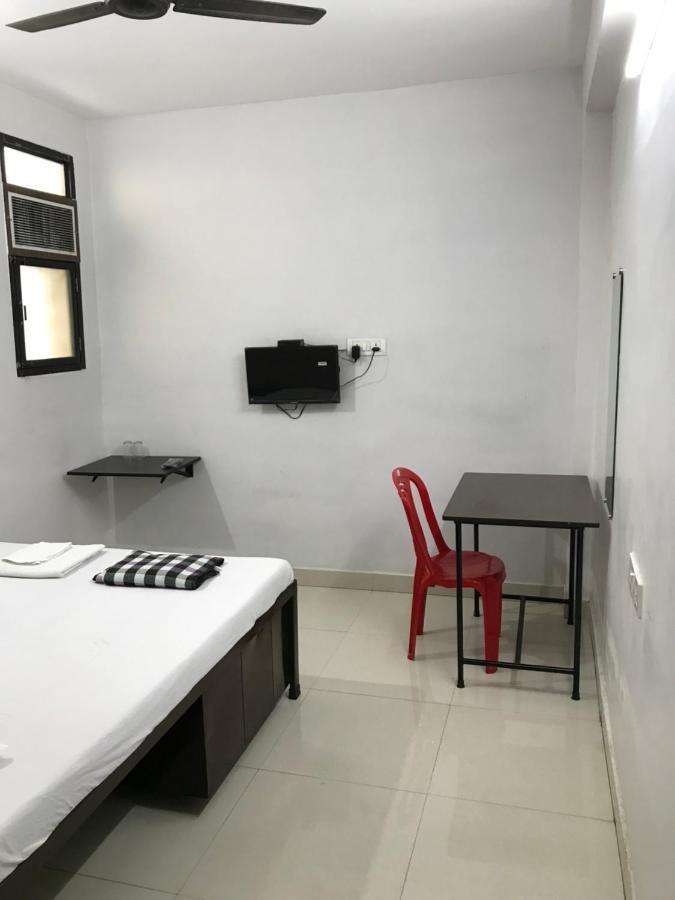 Prestige Guest House & Hostel บิลาสปูร์ ภายนอก รูปภาพ