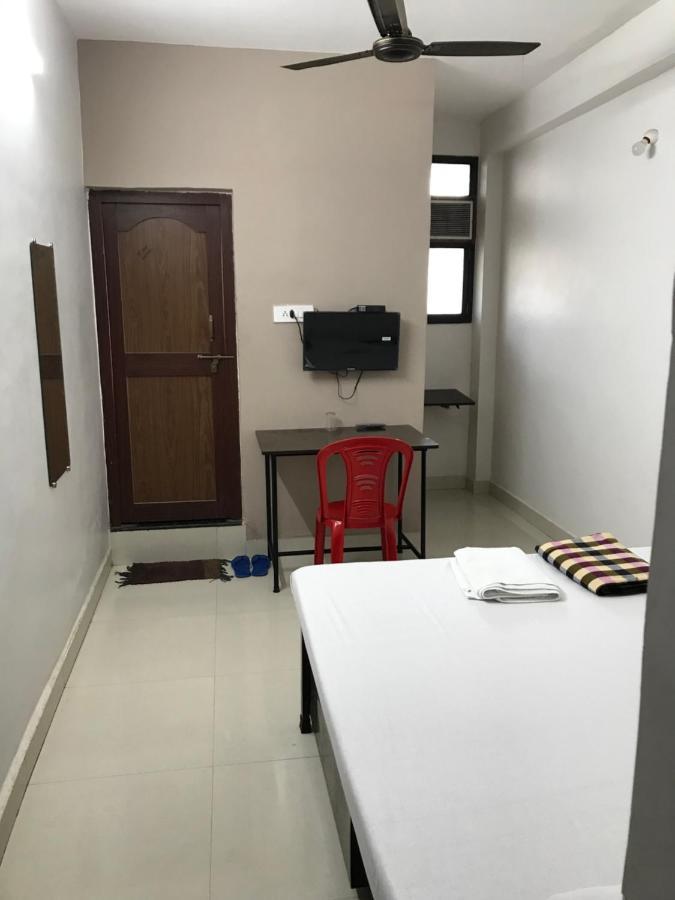 Prestige Guest House & Hostel บิลาสปูร์ ภายนอก รูปภาพ