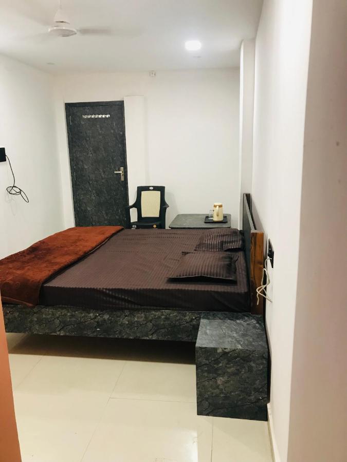 Prestige Guest House & Hostel บิลาสปูร์ ภายนอก รูปภาพ