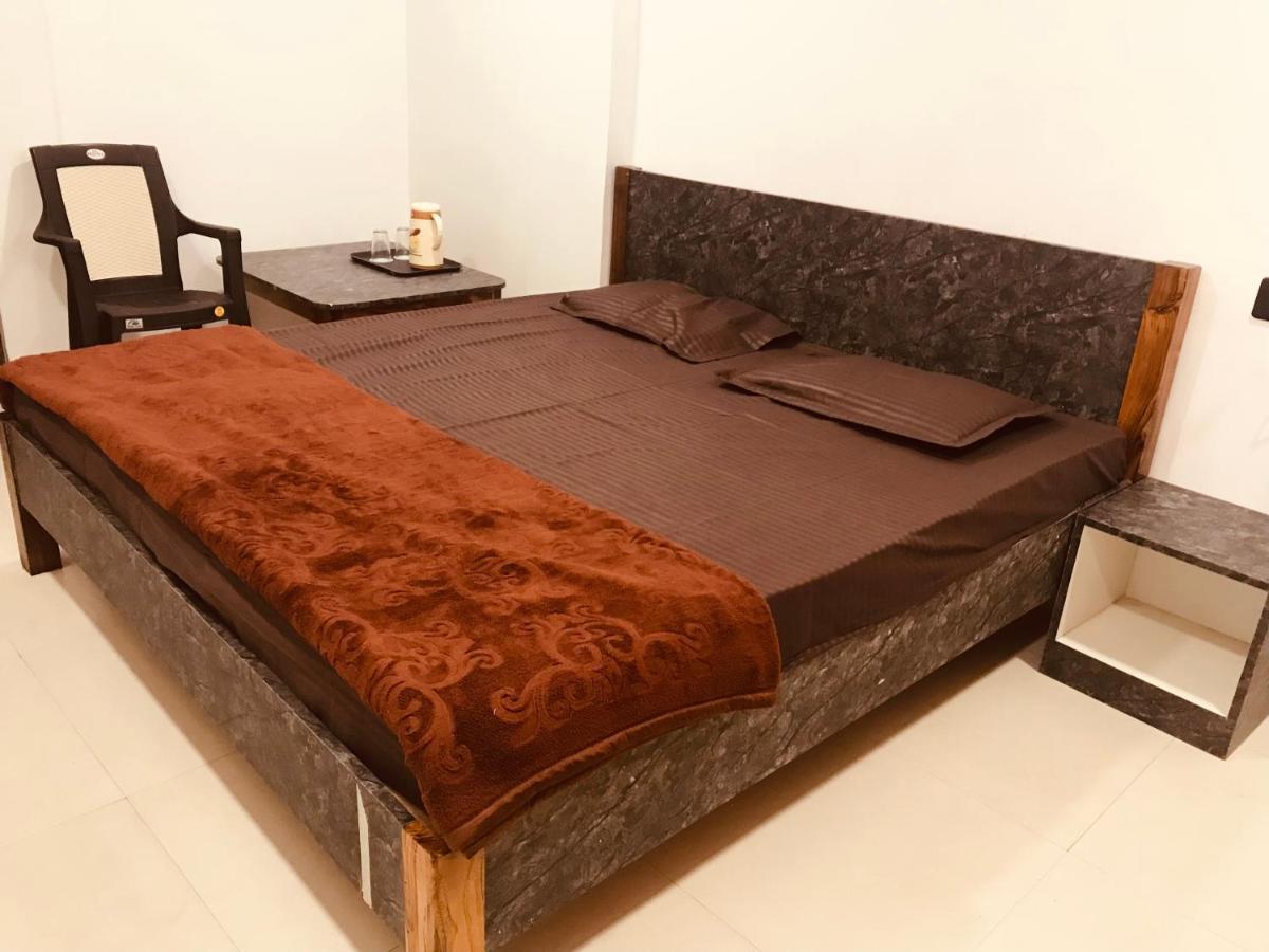 Prestige Guest House & Hostel บิลาสปูร์ ภายนอก รูปภาพ